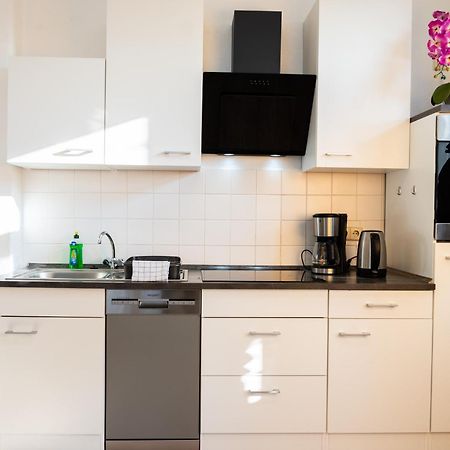 Apartmenthaus Rankestrasse 4 Дрезден Екстериор снимка