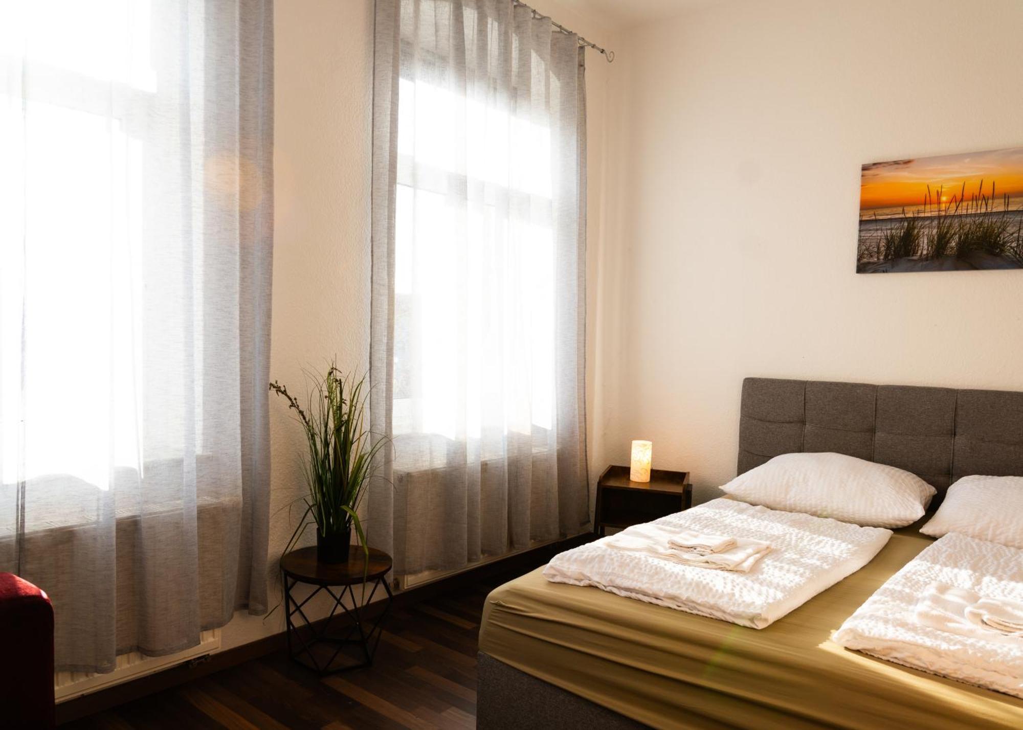Apartmenthaus Rankestrasse 4 Дрезден Екстериор снимка
